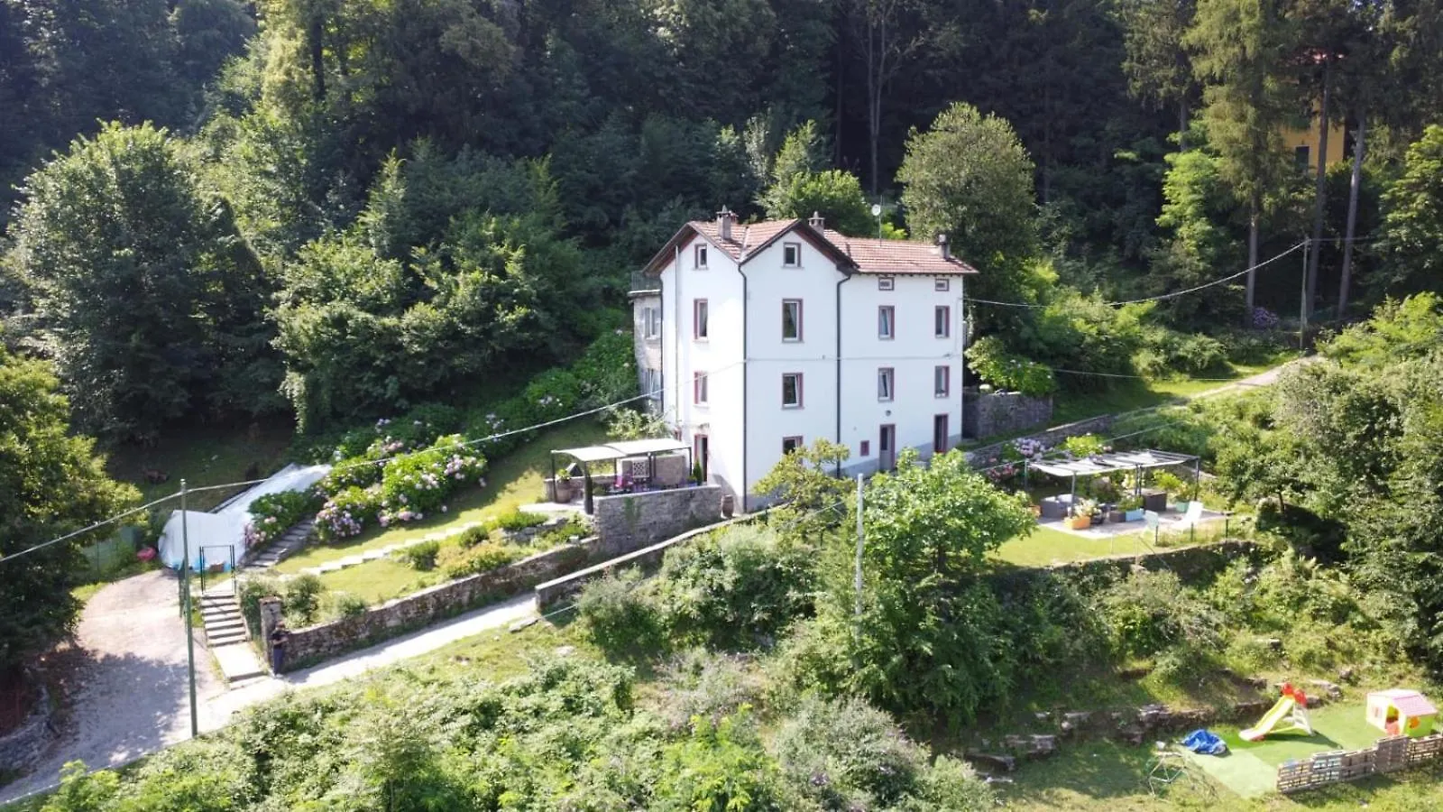 Essentia Guest House Faggeto Lario