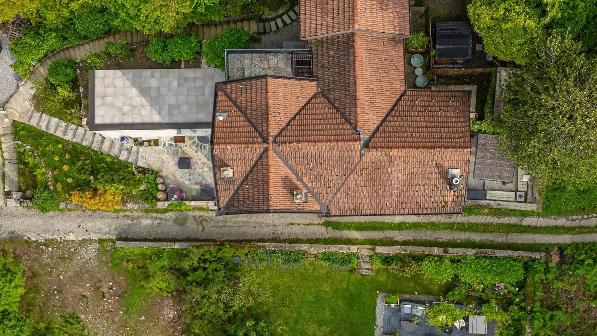 Bed & Breakfast Essentia Guest House Faggeto Lario
