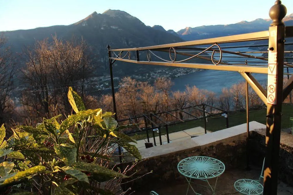 Essentia Guest House Faggeto Lario Italy