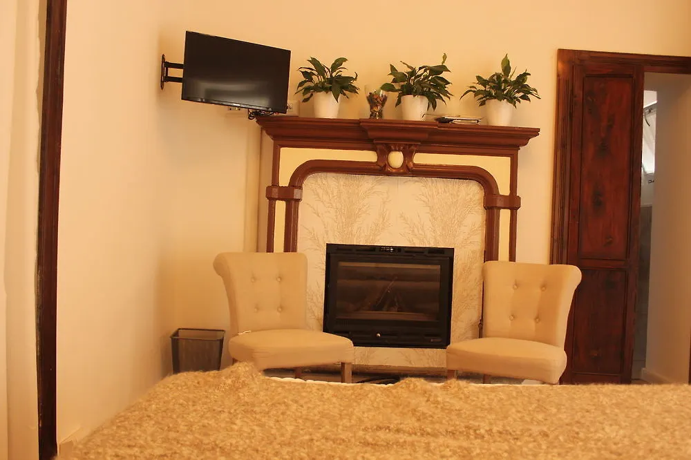 Bed & Breakfast Essentia Guest House Faggeto Lario Italy