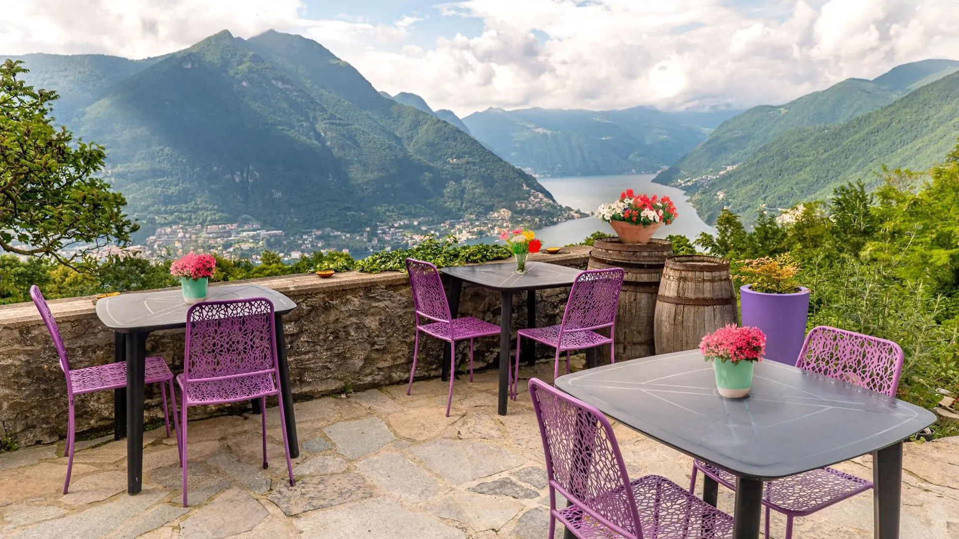Bed & Breakfast Essentia Guest House Faggeto Lario Italy