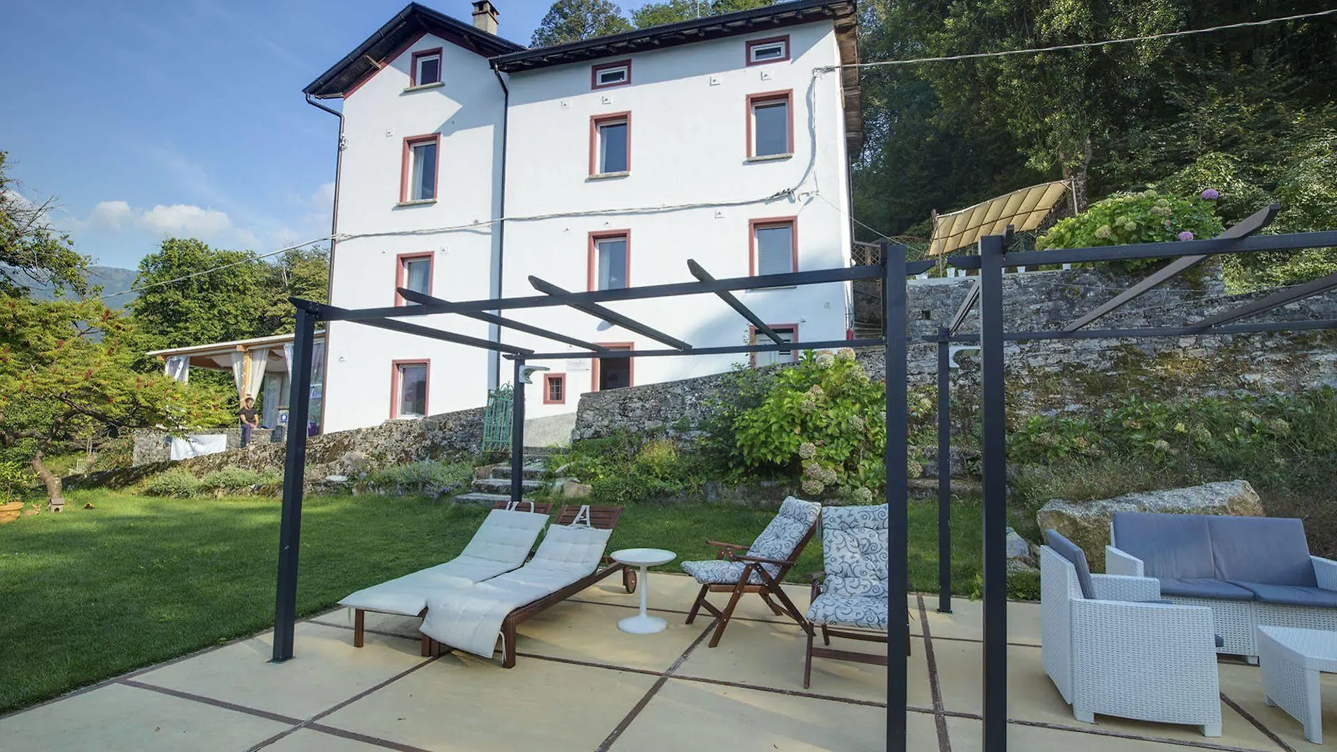 Bed & Breakfast Essentia Guest House Faggeto Lario