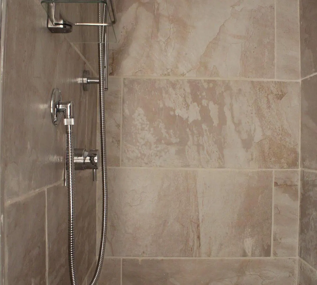 Essentia Guest House Faggeto Lario 0*,