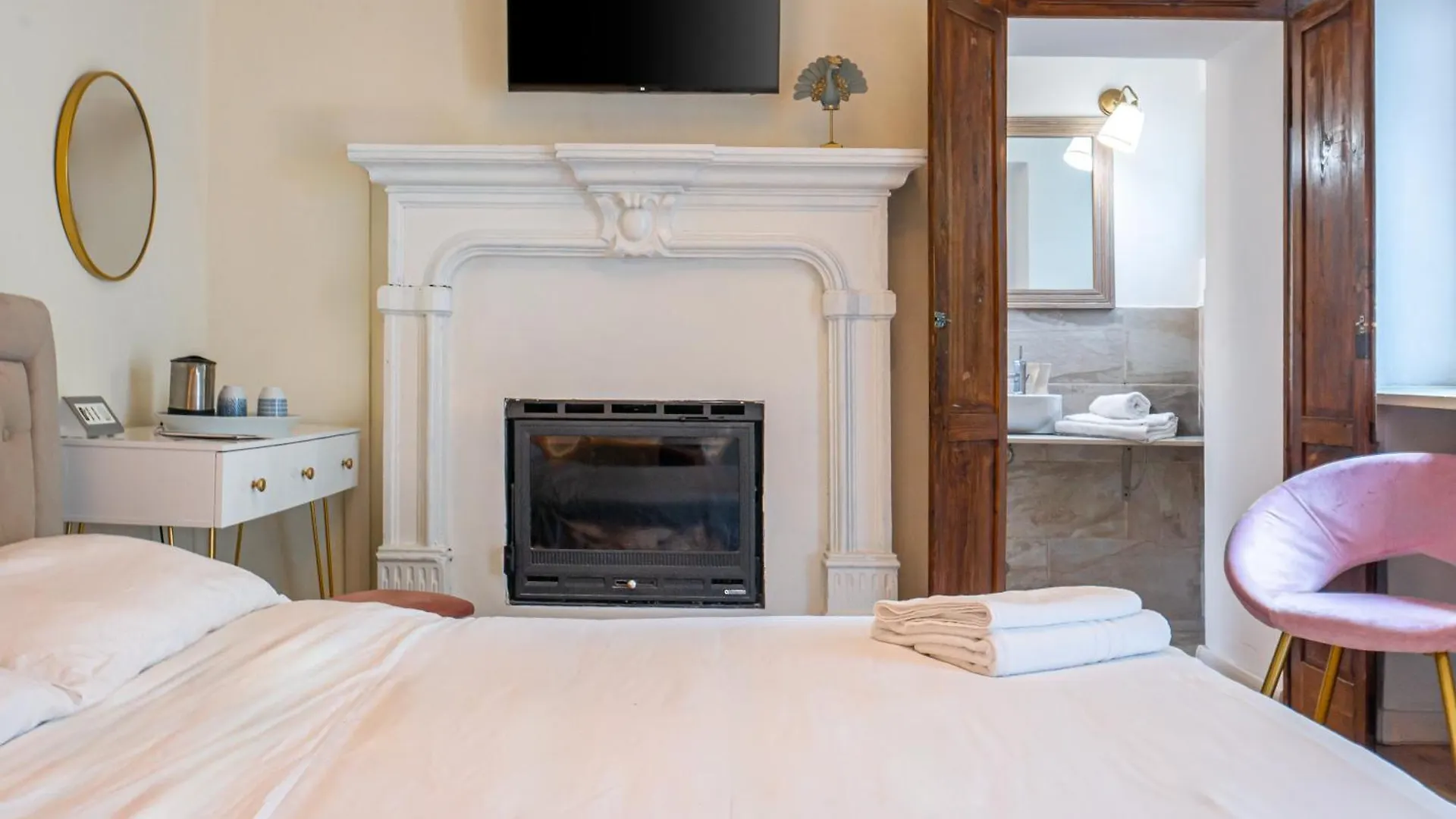 Essentia Guest House Фаджето-Ларио 0*,